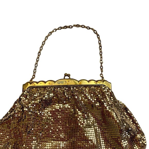 Vintage 10 Inch Whiting & Davis Co Gold Tone Metal Mesh Evening Clutch Purse Bag